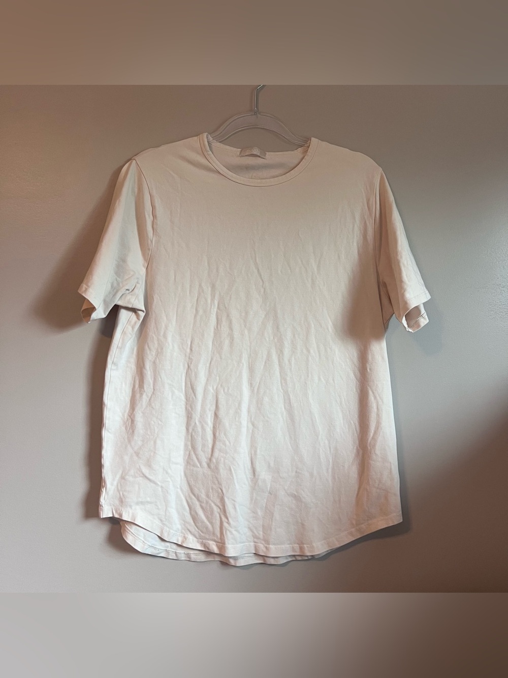 Nuuds Men’s Freeform Curved Hem Tee - size L